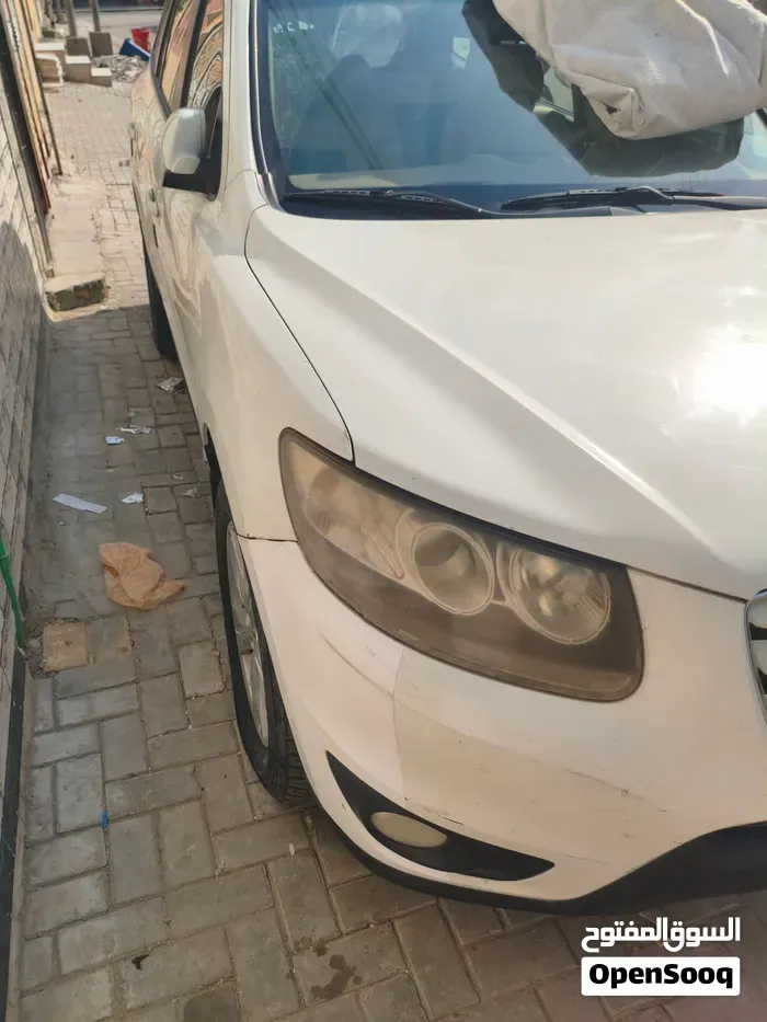 Hyundai Santa Fe 2012 photo 4