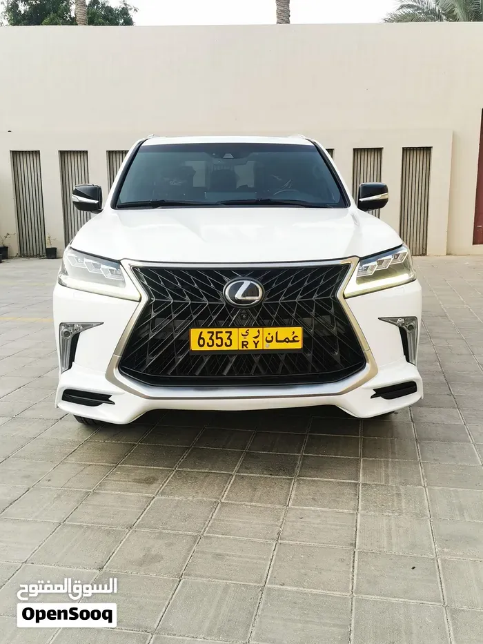 Lexus Lx570 2018 photo 2
