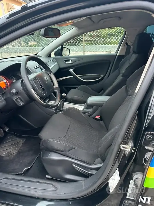 Citroen C5 2012 photo 4