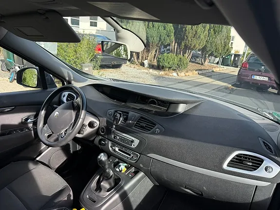 Renault Scenic Iii 2014 photo 2
