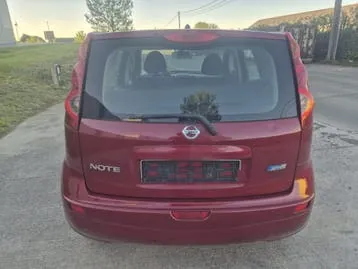 Nissan Note 2012 photo 3