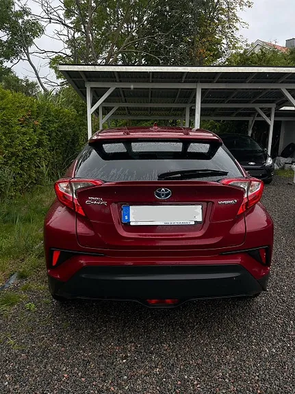 Toyota C-Hr 2018 photo 2
