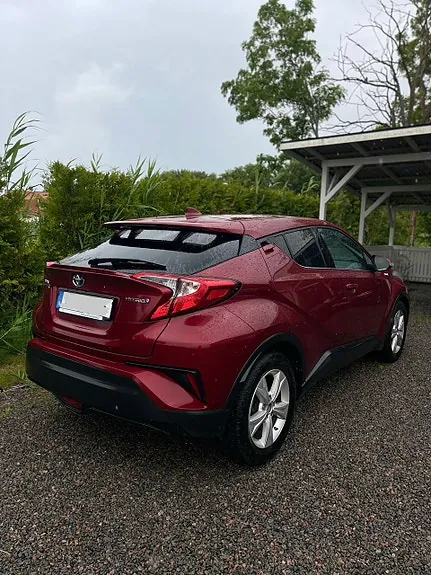 Toyota C-Hr 2018 photo 3