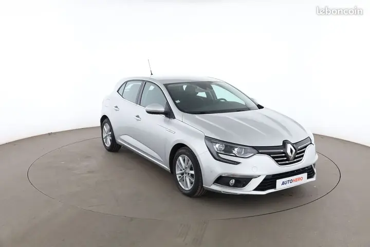 Renault Megane 2018 photo 4