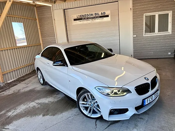 BMW 220D 2015 photo 2