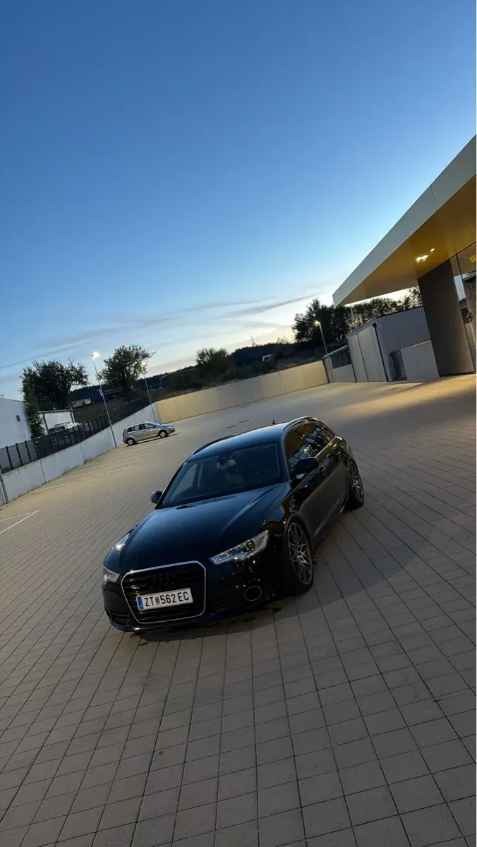 Audi A6 2012 photo 2
