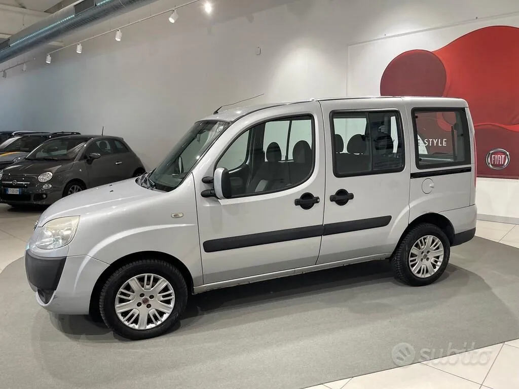 Fiat Doblo 2009 photo 2