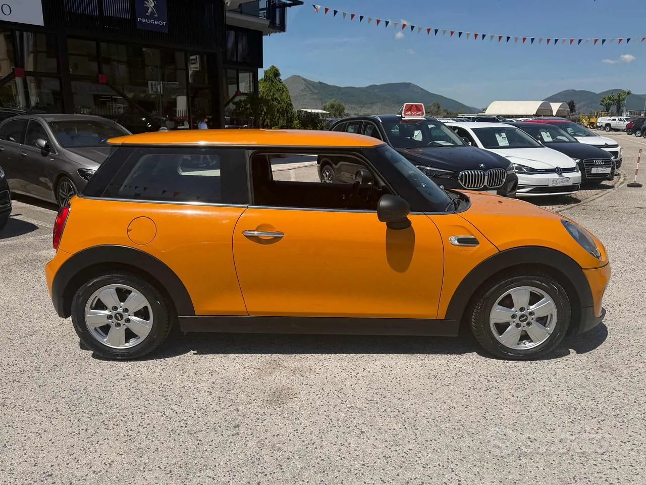 Mini Cooper D 2014 photo 2