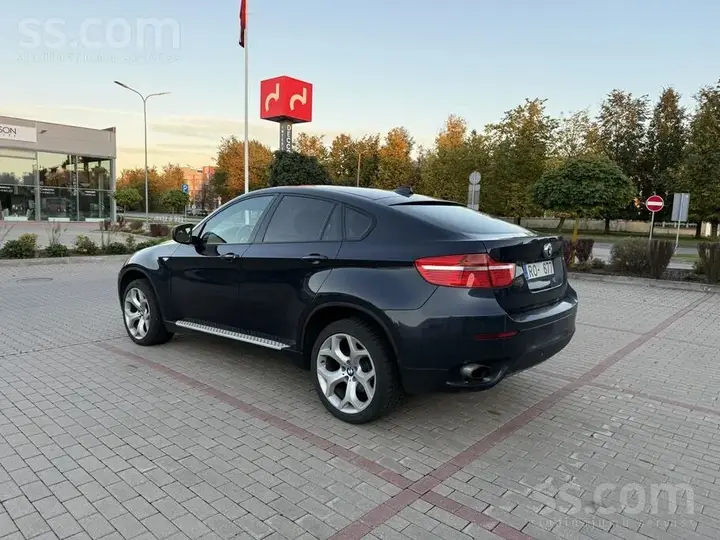 BMW X6