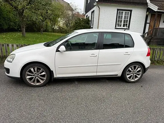 Volkswagen Golf 5 2008 photo 2
