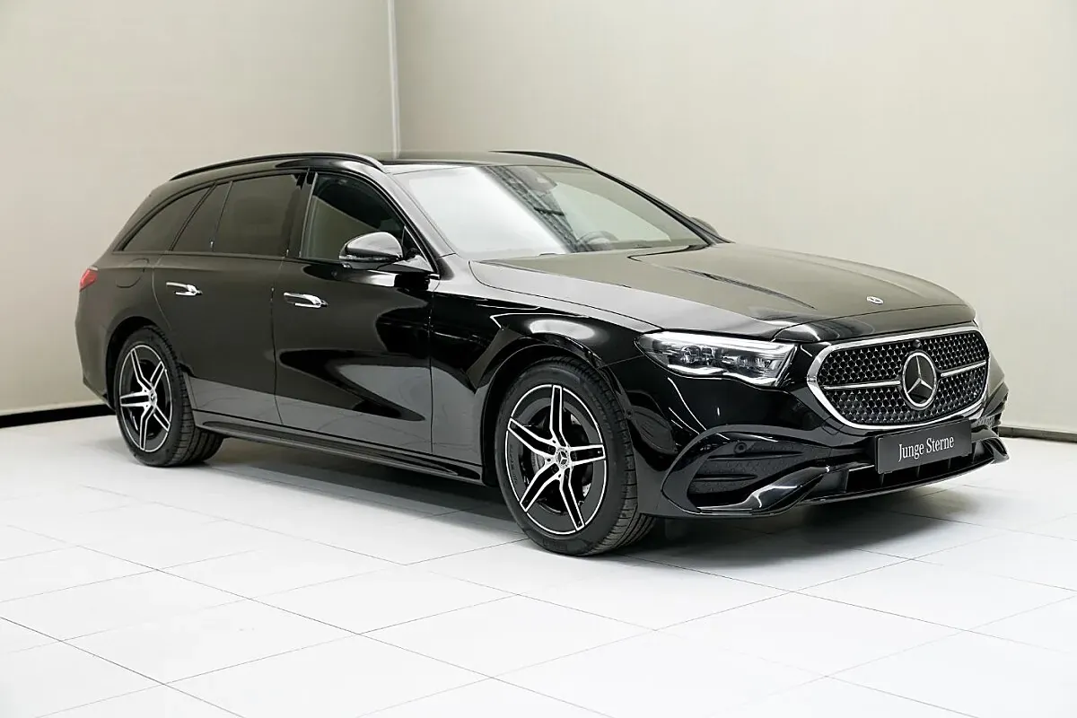 Mercedes-Benz E-Class 2025 photo 2