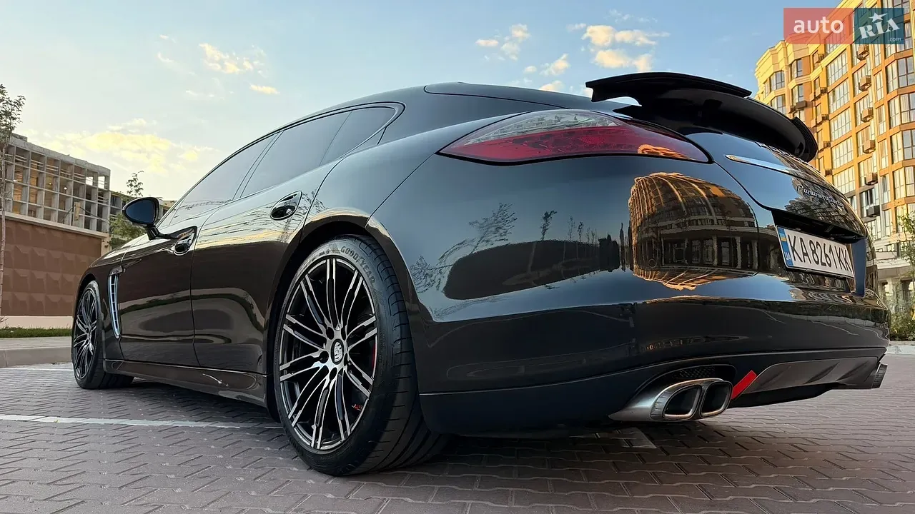 Porsche Panamera 2010 photo 3