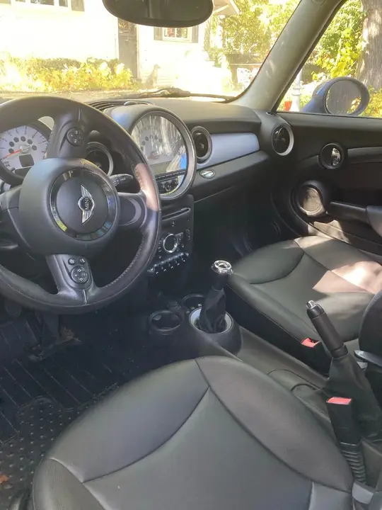Mini Cooper 2012 photo 2