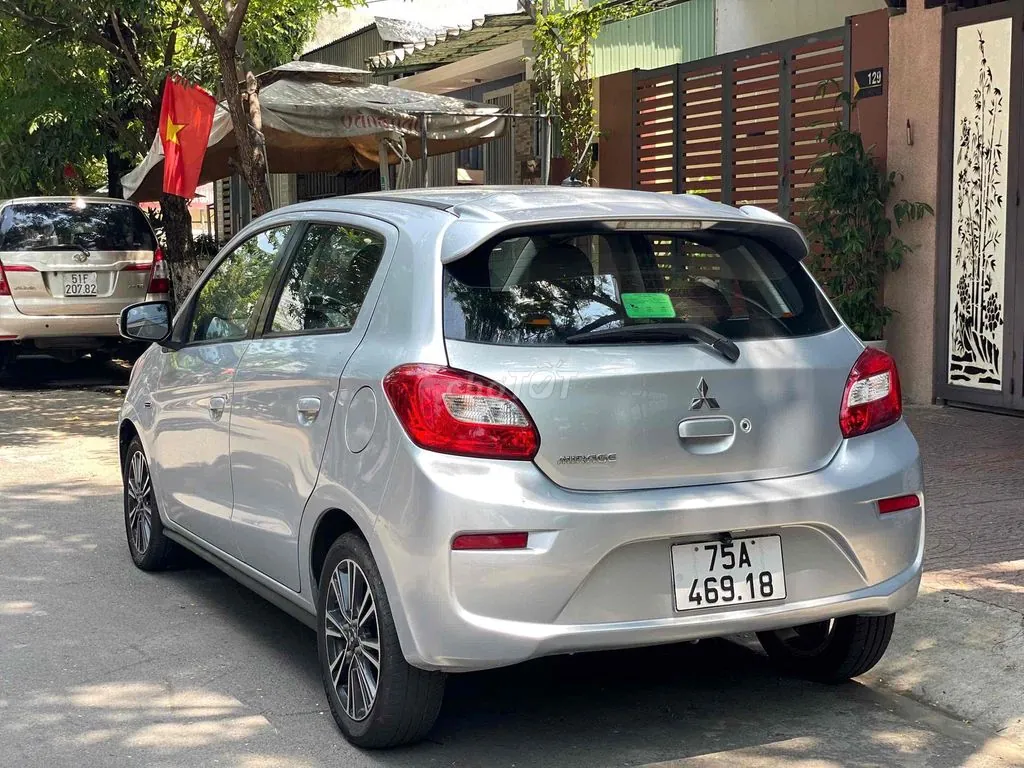 Mitsubishi Mirage 2019 photo 5