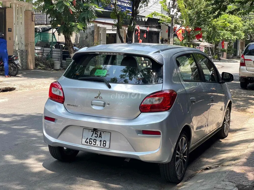 Mitsubishi Mirage 2019 photo 4