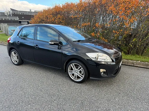 Toyota Auris 2010 photo 4