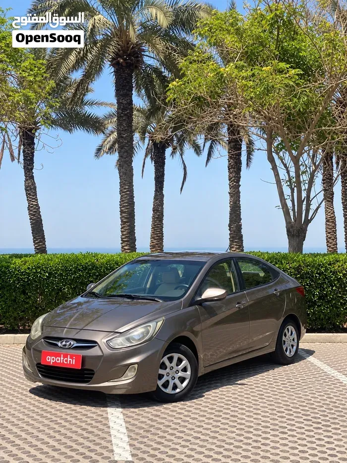 Hyundai Accent 2012 photo 4