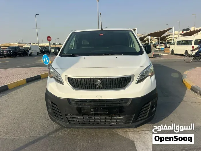 Peugeot Expert 2022 photo 3