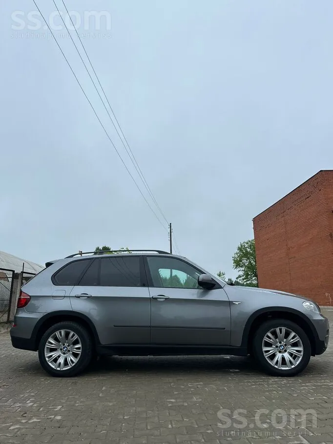 BMW X5 2011 photo 3