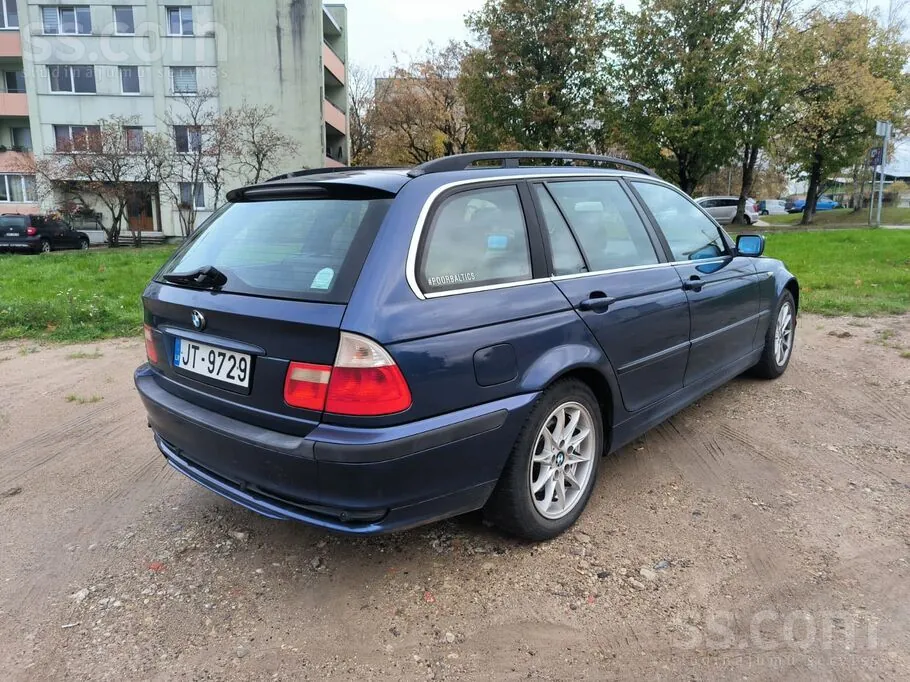 BMW 320 2005 photo 2