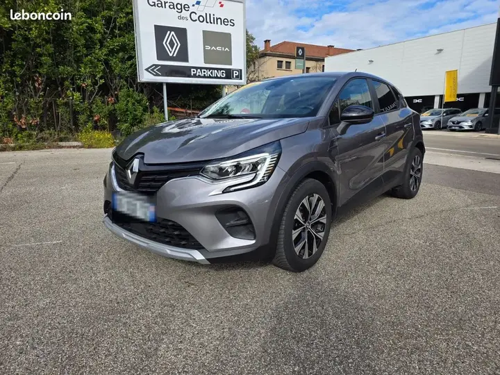 Renault Captur 2023 photo 3