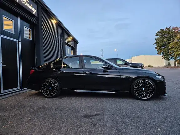 BMW 320D 2012 photo 2