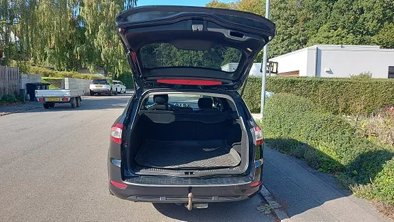 Ford Mondeo 2012 photo 4