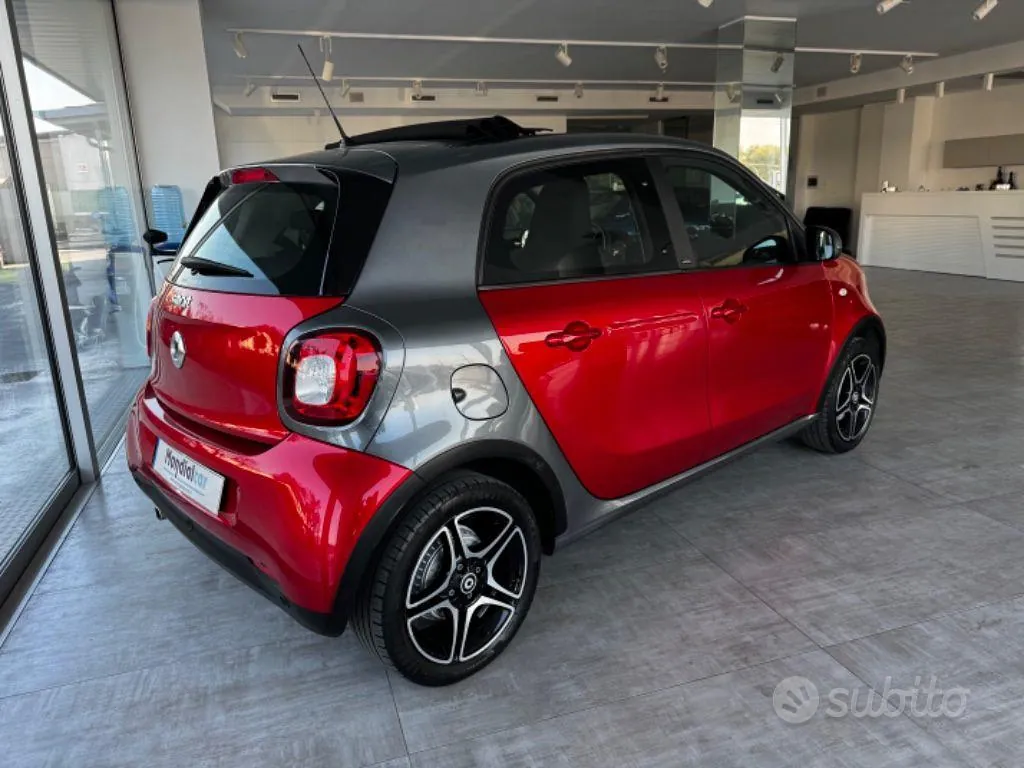 Smart Forfour 2017 photo 3