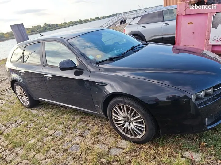 Alfa Romeo 159