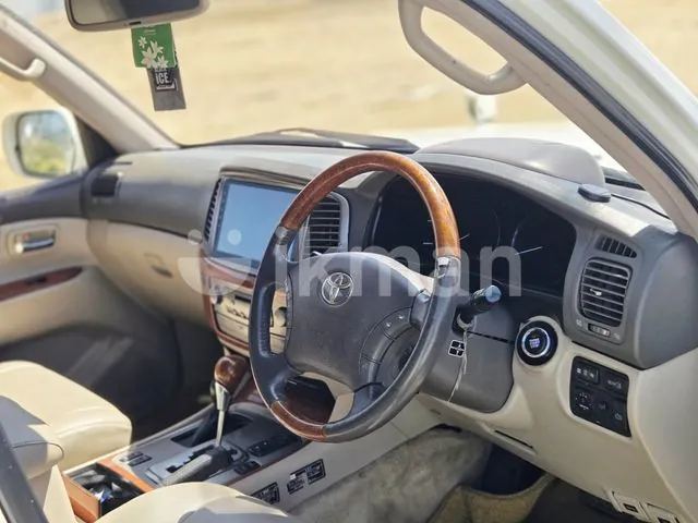 Toyota Land Cruiser 2003 photo 4