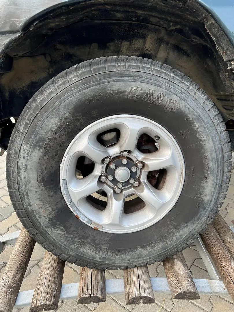 Mitsubishi Pajero 1997 photo 4