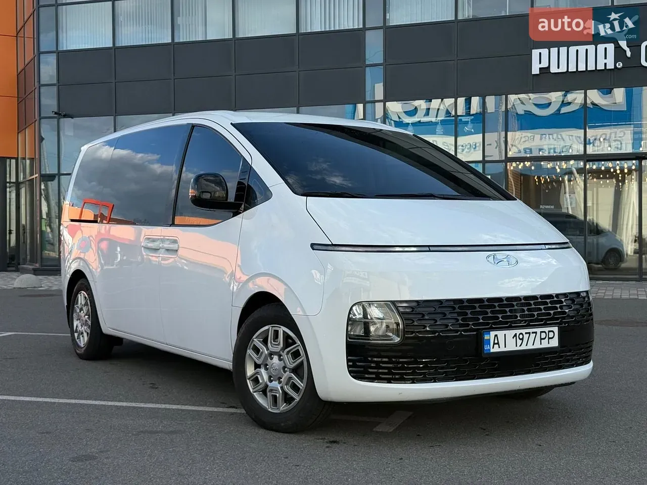 Hyundai Staria 2021 photo 2