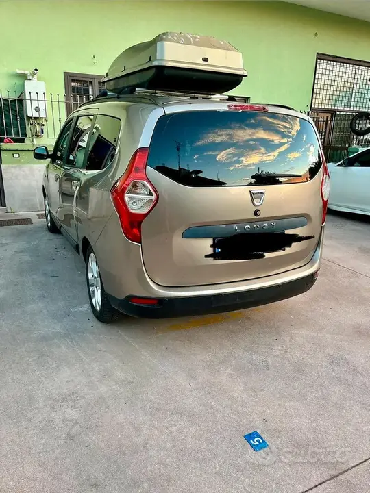 Dacia Lodgy 2012 photo 4