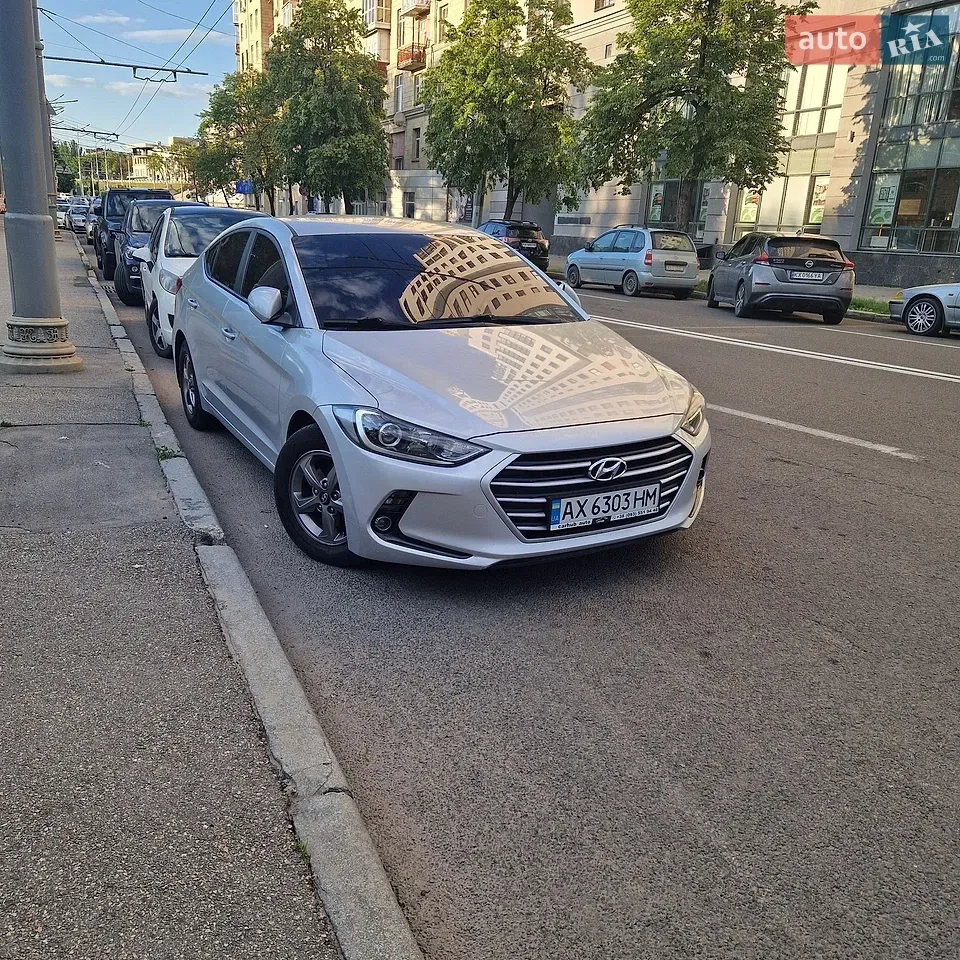 Hyundai Avante 2017 photo 2