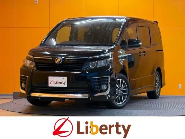 Toyota Voxy Zs