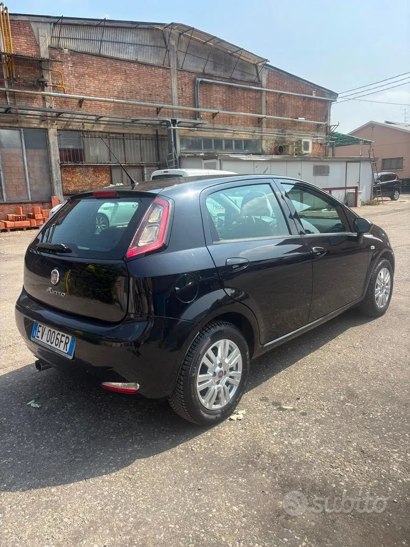 Fiat Punto 2014 photo 4