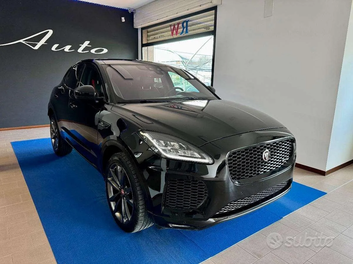 Jaguar E-Pace 2019 photo 3