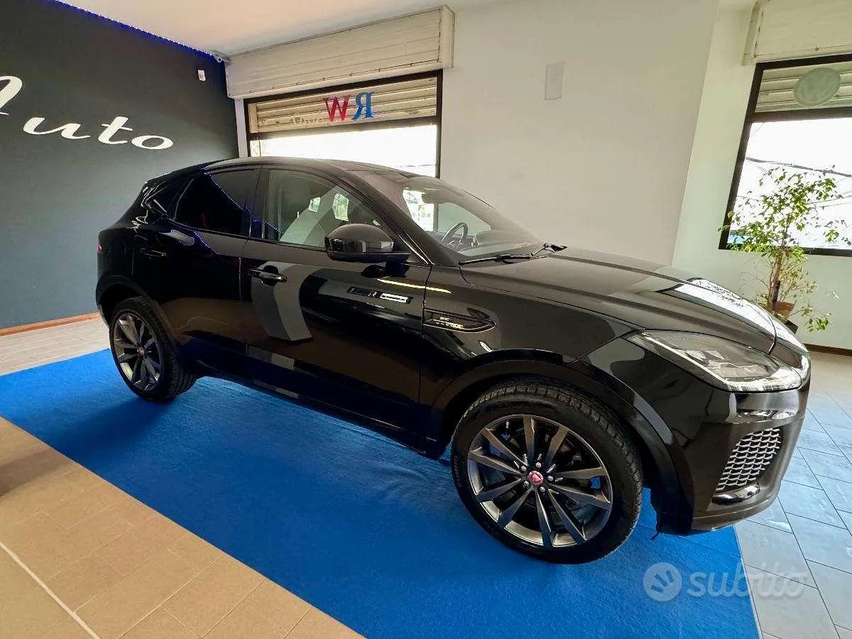 Jaguar E-Pace 2019 photo 4