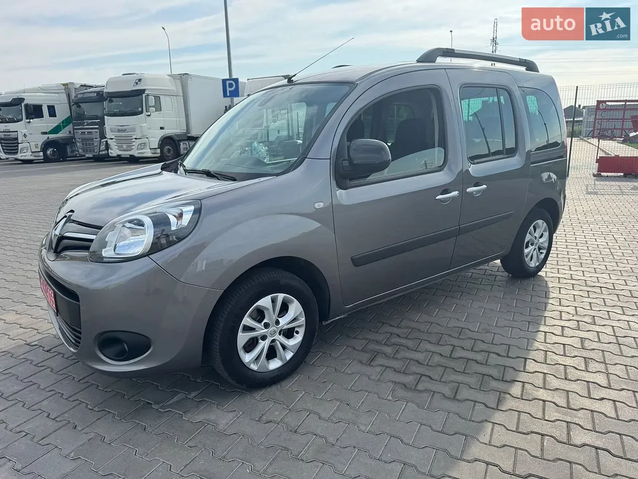 Renault Kangoo 2015 photo 2