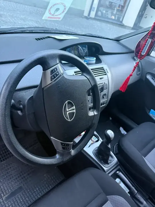 Tata Indica 2013 photo 2
