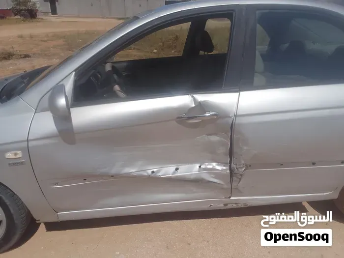 Kia Cerato 2005 photo 4