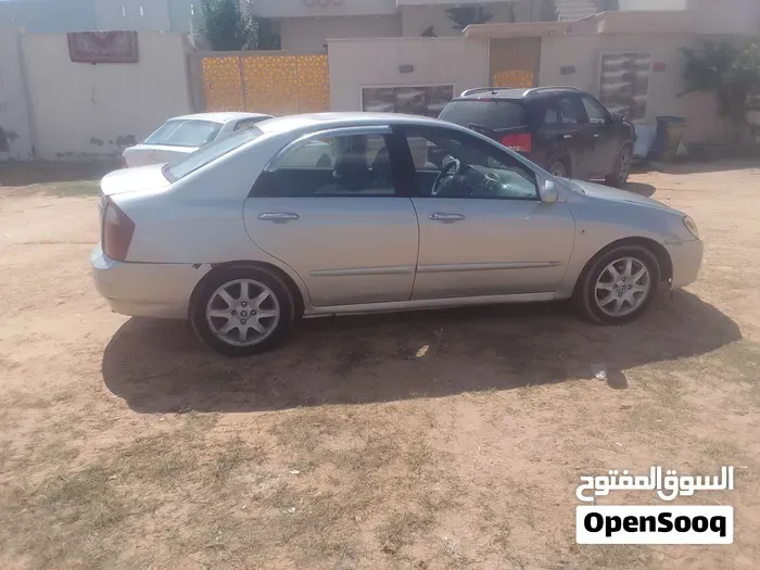 Kia Cerato 2005 photo 2