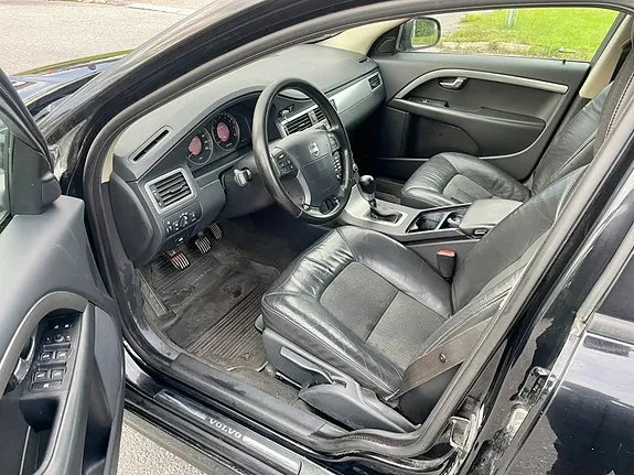 Volvo V70 2009 photo 5