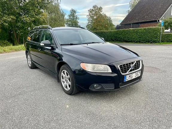 Volvo V70 2009 photo 2
