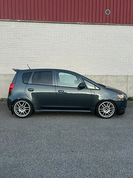 Mitsubishi Colt 2011 photo 3