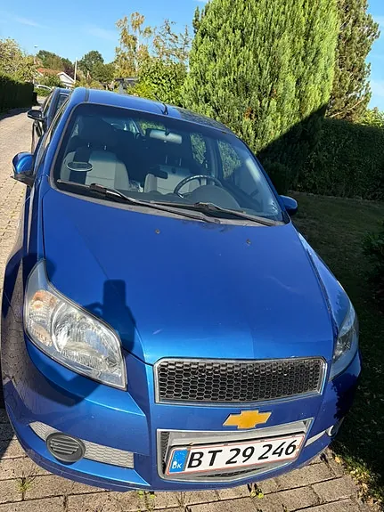 Chevrolet Aveo 2010 photo 2