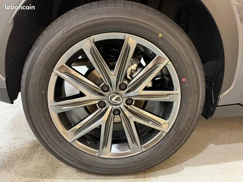 Lexus Lbx 2026 photo 4