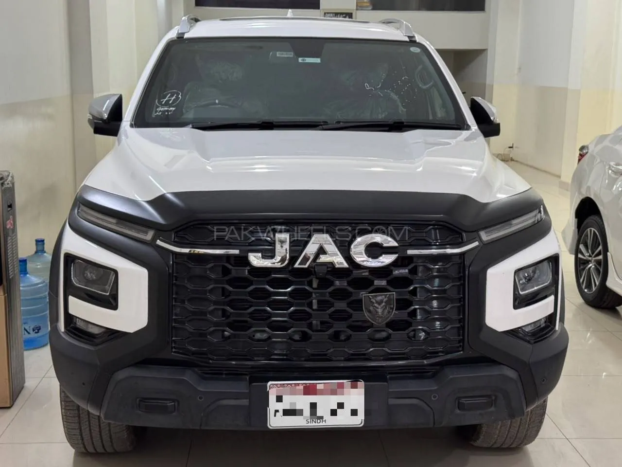 JAC T9