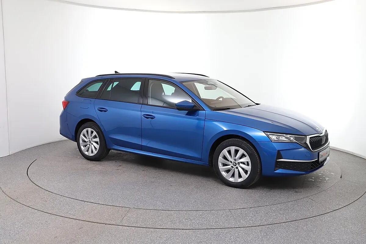 Skoda Octavia 2026 photo 3