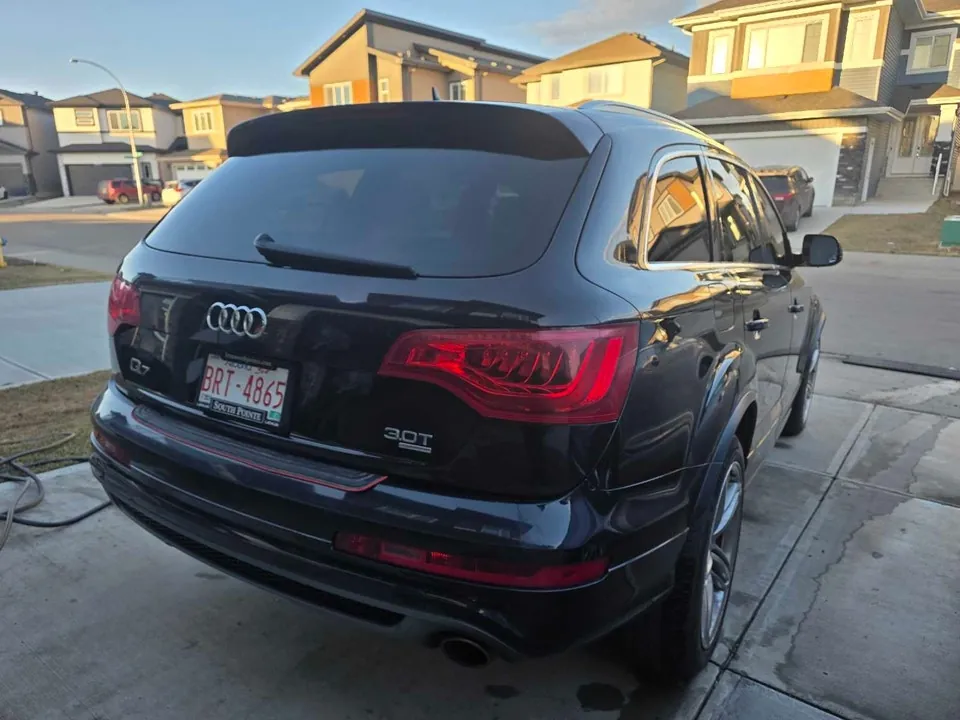 Audi Q7 2012 photo 3